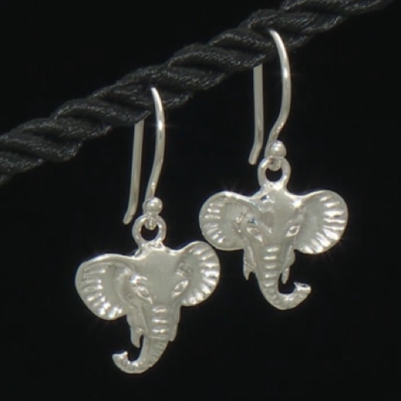 Sterling Silver Elephant Fish Hook Earrings Brand new with Box - Picture 1 of 6